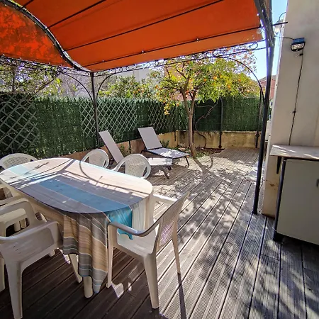 Rez-de-jardin Au Calme & Grande Terrasse アパート バンドール